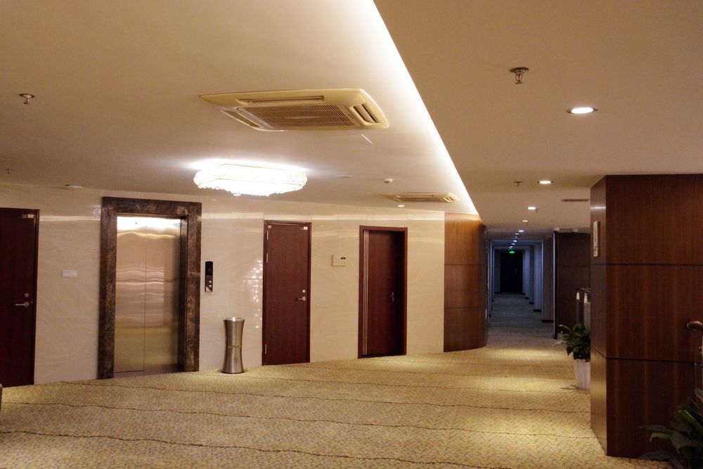 Chuansha Hotel 3*